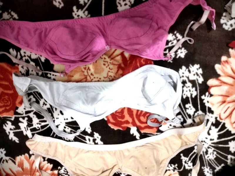 DAILY WEAR BRAS