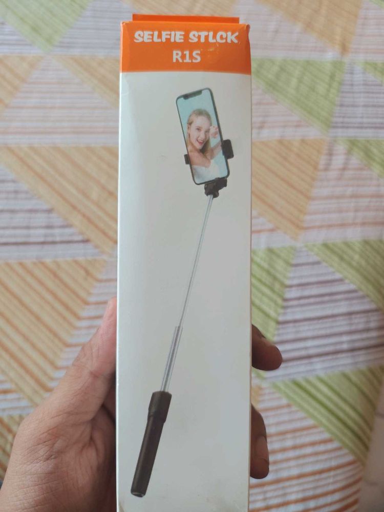 Selfie Stick for Vlogging And Tripod Stand