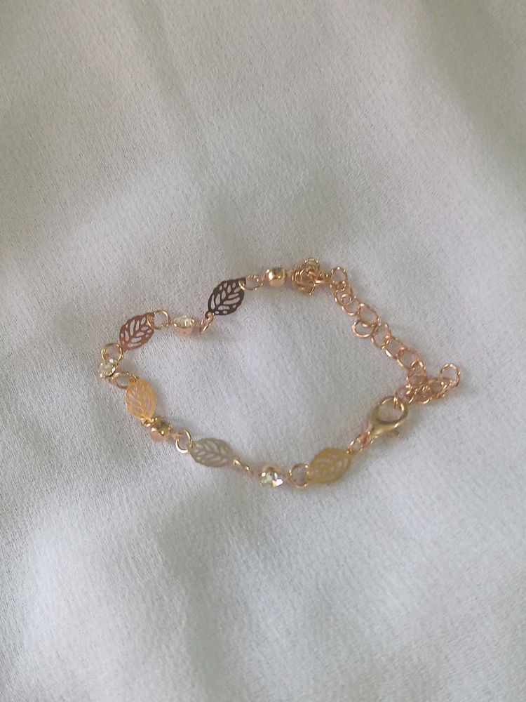 Leaf Design Bracelet