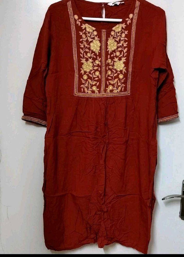 Women Embroidered Straight Kurta