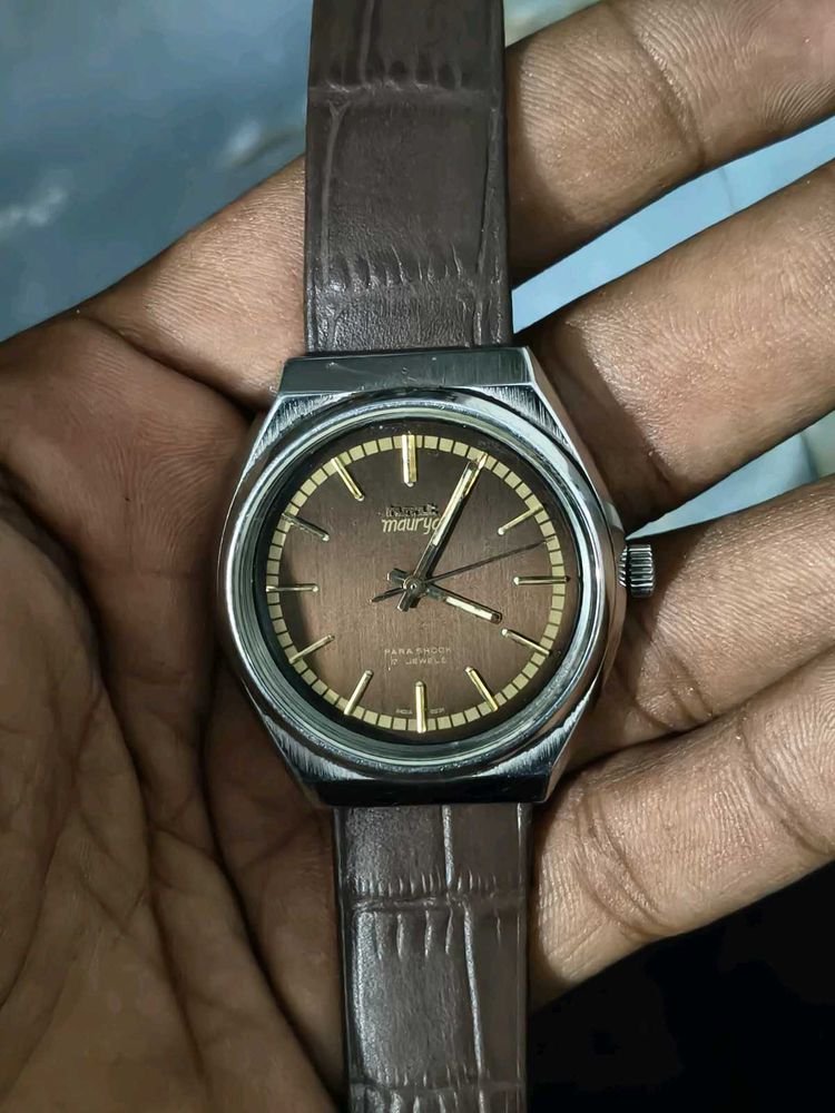 Vintage Mauryia Para Shock Watch