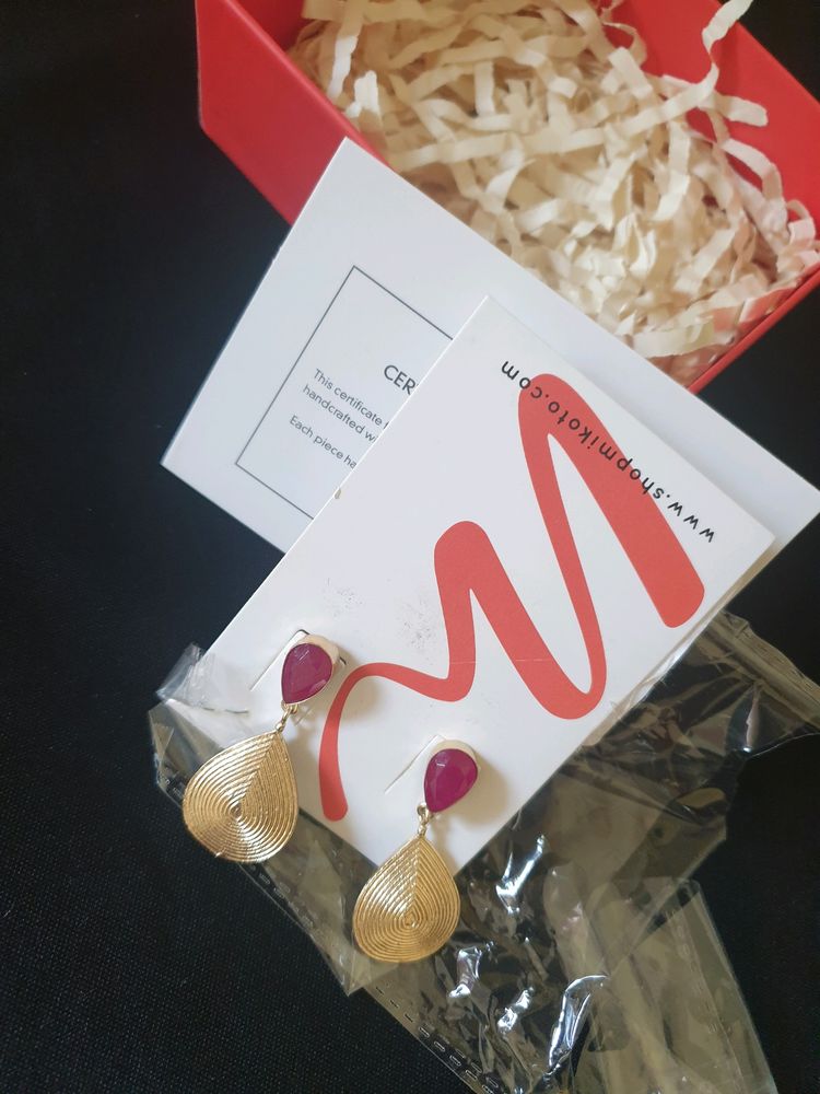 Mikoto By Fable Street Pink&amp; Gold Plated Teardrop Shaped Drop Earings.