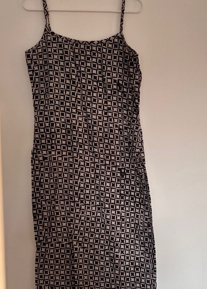 Patterned Sleeveless Slip Kurta