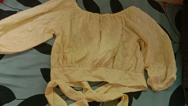 Chic Yellow Crop Top