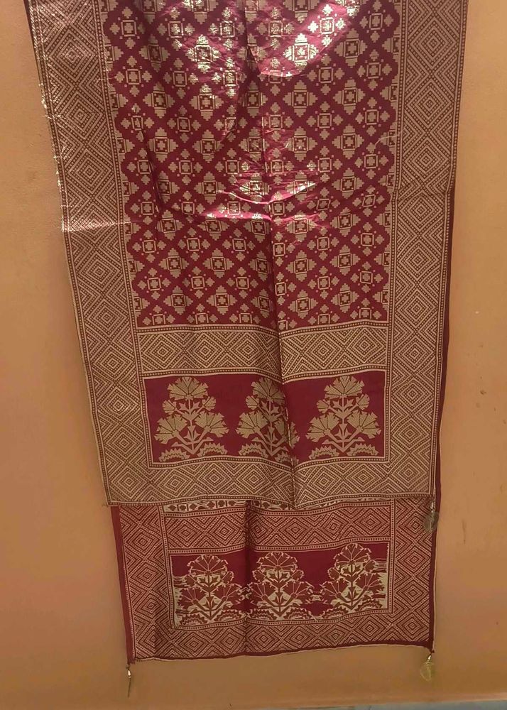 Elegant Maroon Banarasi Dupatta