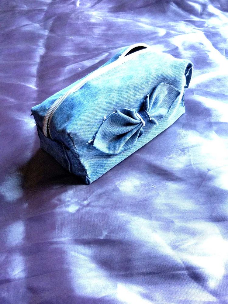 pencil / makeup pouch 👝
