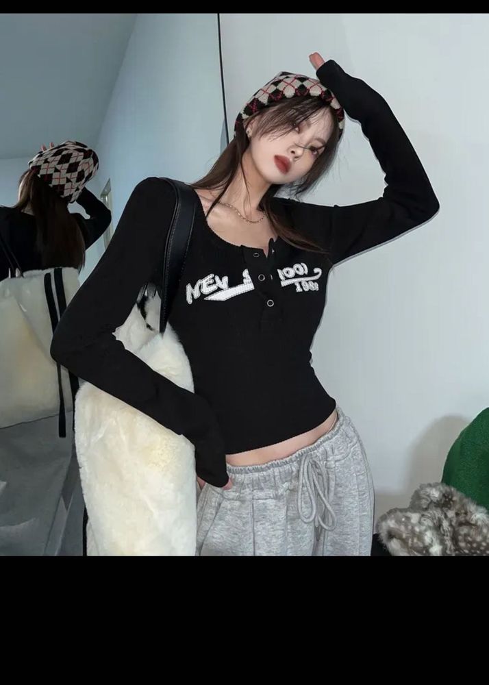 Black Long Sleeve Ribbed Tee