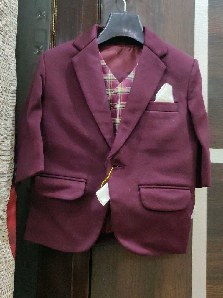 Boys&#39; Burgundy Suit Set