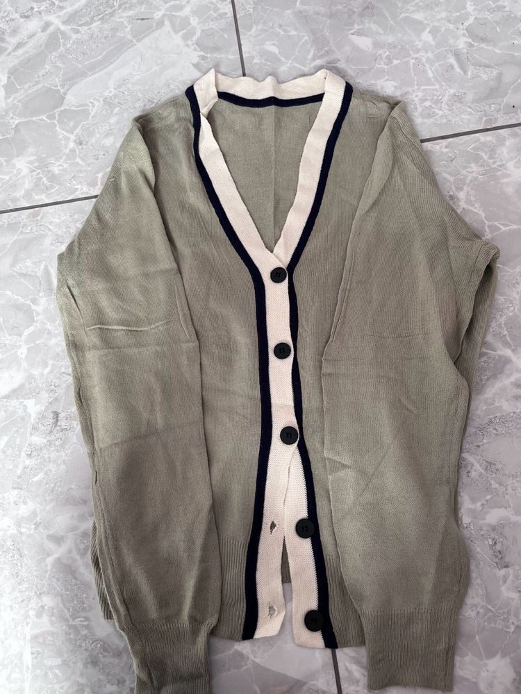 Vintage Style V-Neck Cardigan