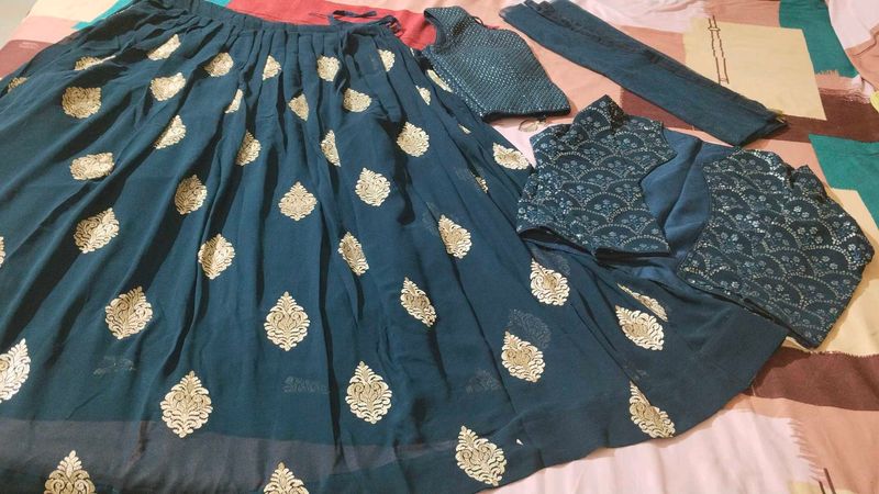 Fancy Crop Top With Dupatta