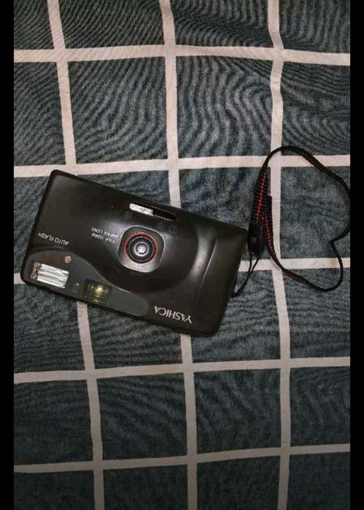 Yashica Auto Flash Camera