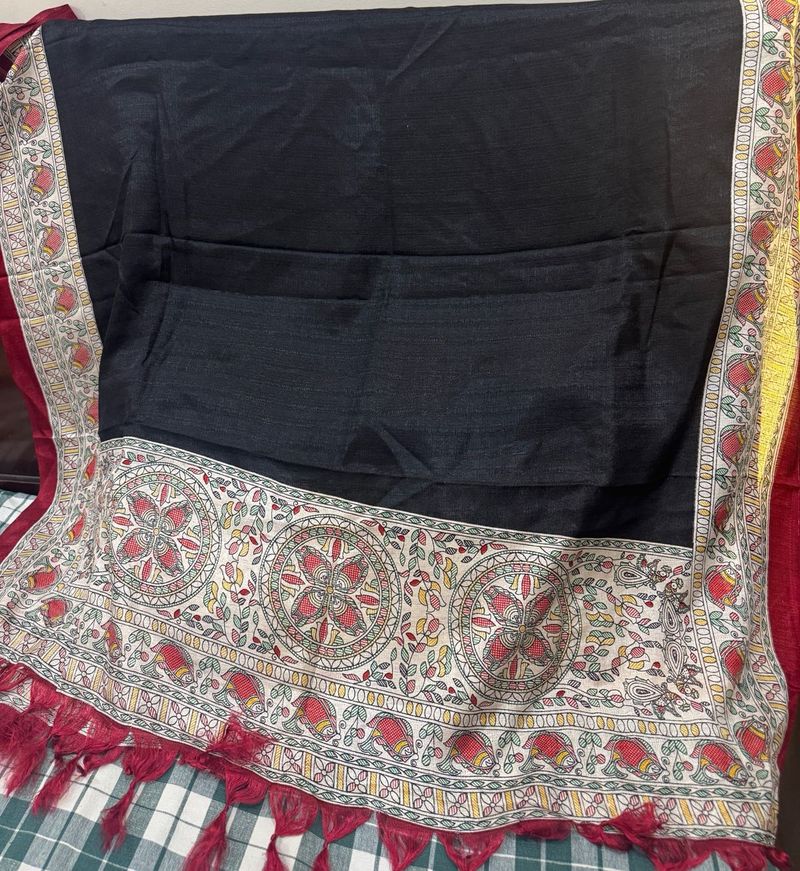 Elegant Black &amp; Red Dupatta