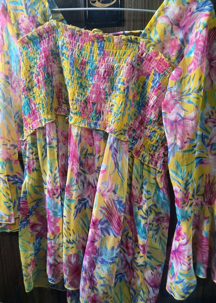 Beautiful Flora Top
