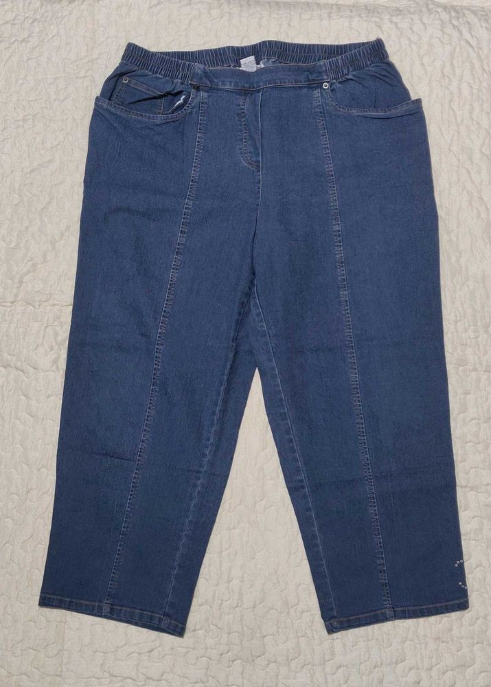 Women Capri Size 32/34