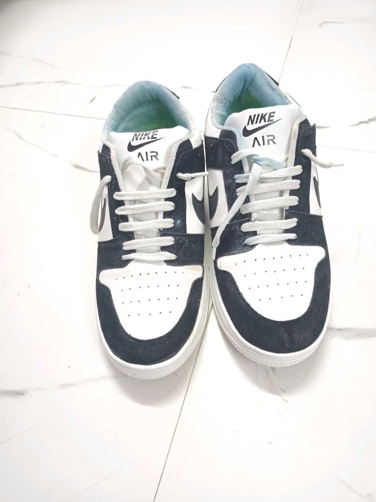 Sport Shoes