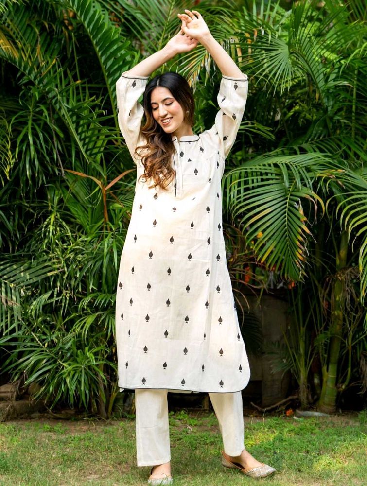 Pikes Spades Cotton Kurta