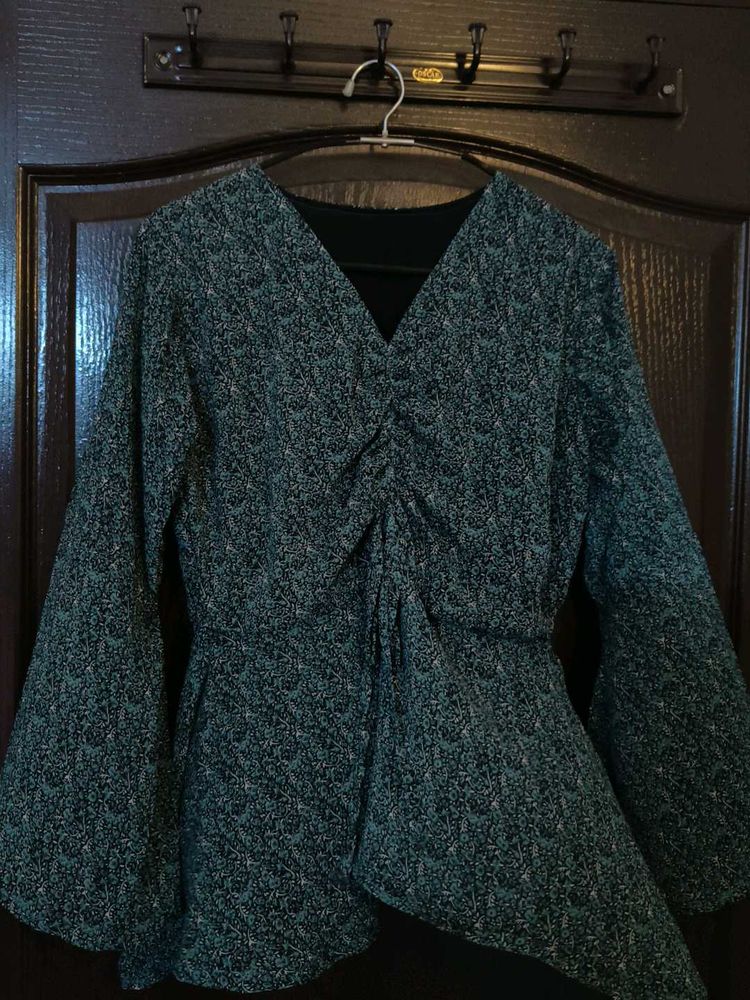 Elegant V-Neck Long Sleeve Top
