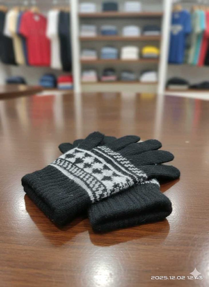 Stylish Gloves