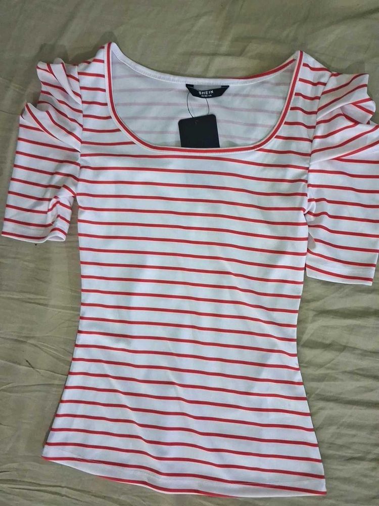 Striped puffed Sleeve Top
