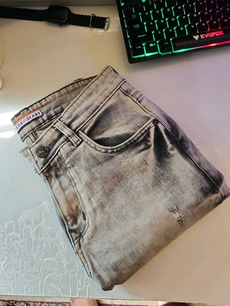 Grey Scratched Model Jeans Denim