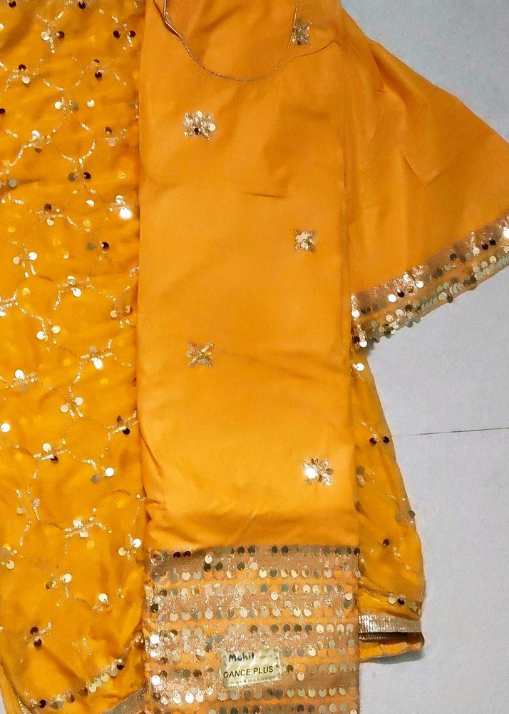 Elegant Yellow Kurta Set