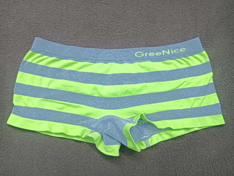 Striped GreeNice Briefs28,30