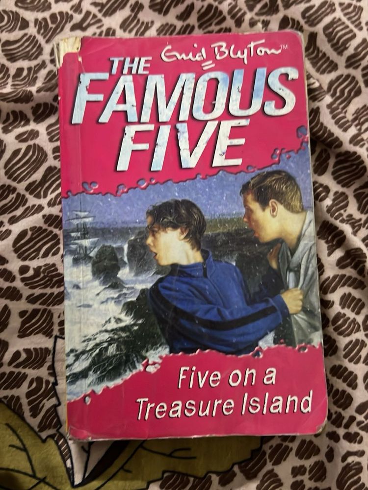 The Famous Five: Treasure Island