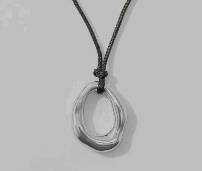 Silver Pendant Necklace