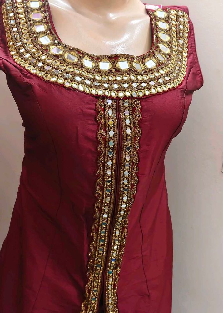 Elegant Maroon Ethnic kurti with skirt