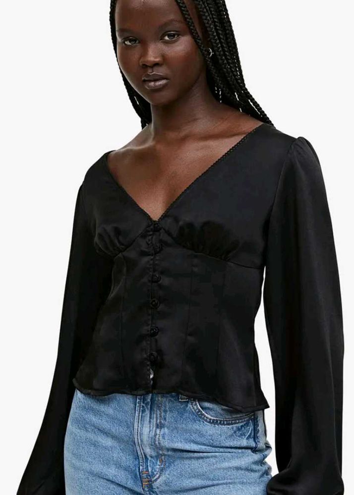 H&amp;m buff sleeves satin blouse