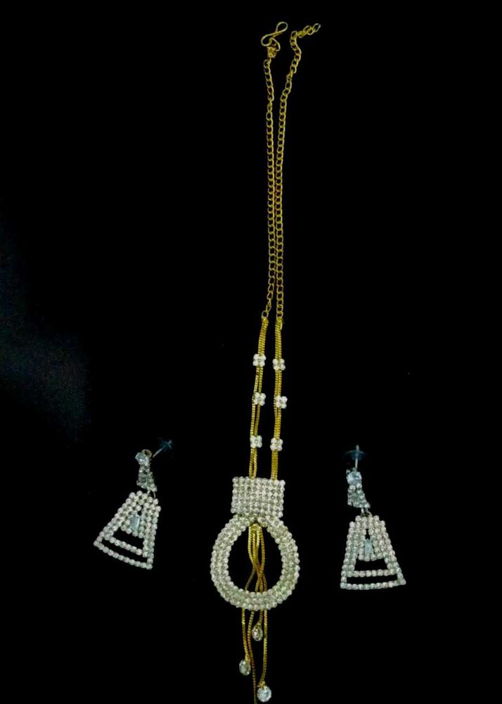 Elegant Necklace and Earring Set