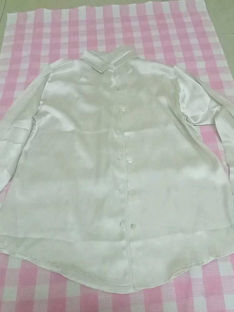 Elegant White Long Sleeve Shirt