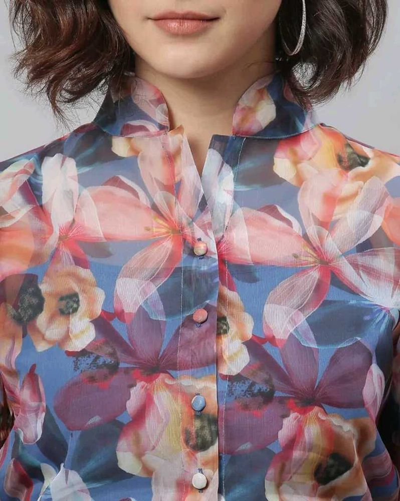 Women&#39;s sheer Floral Top With Puff sleeve