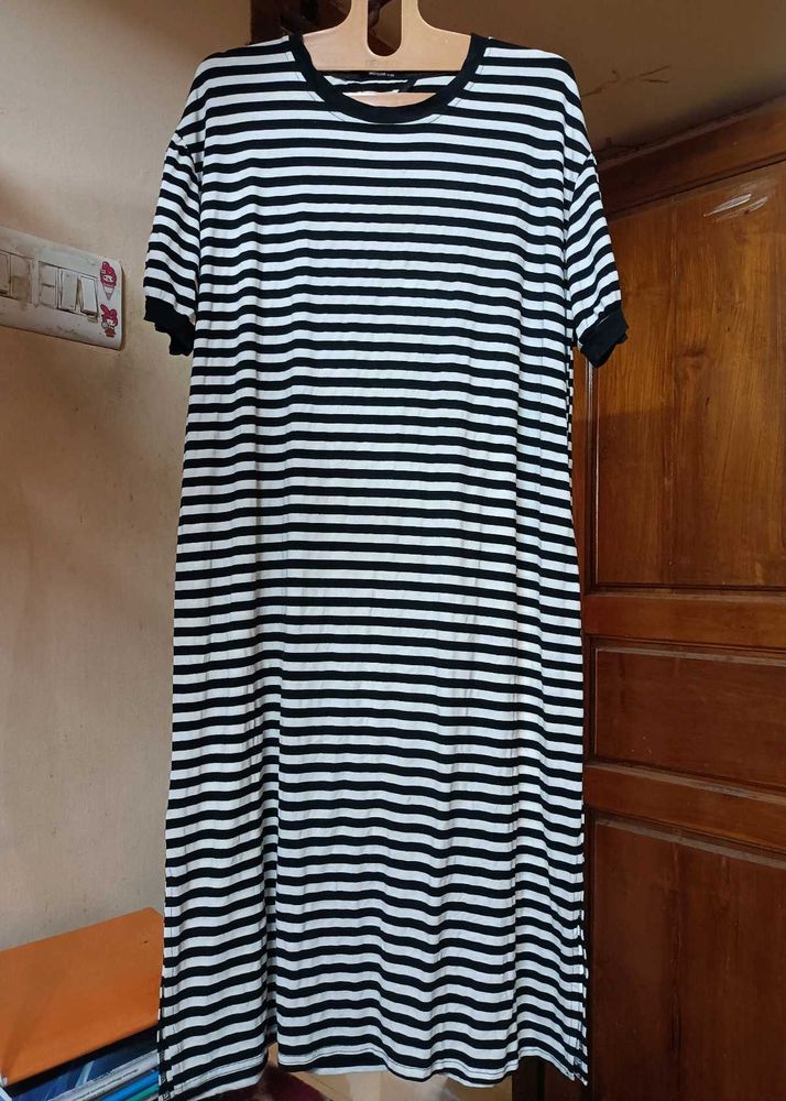 STRIPED T-SHIRT DRESS