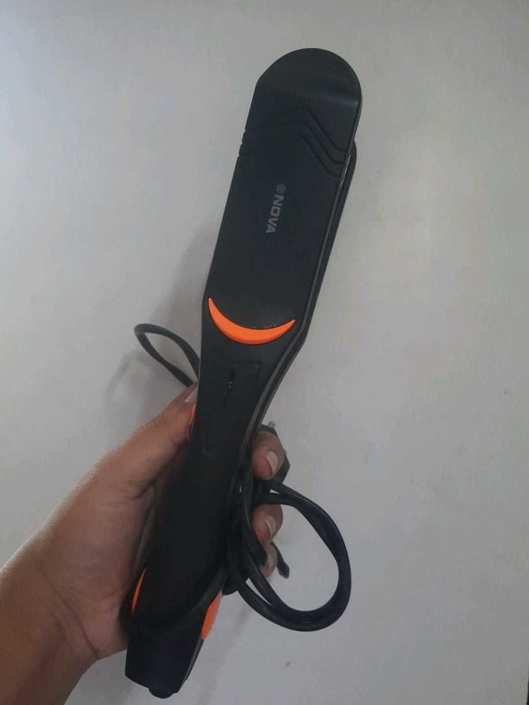 Nova Hair Straightner