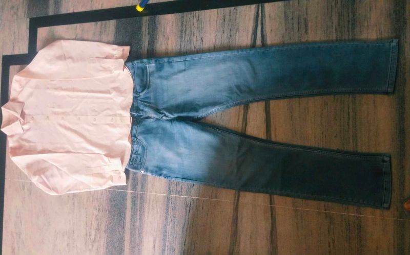 Men&#39;s Shirt &amp; Jeans Outfit Combo.