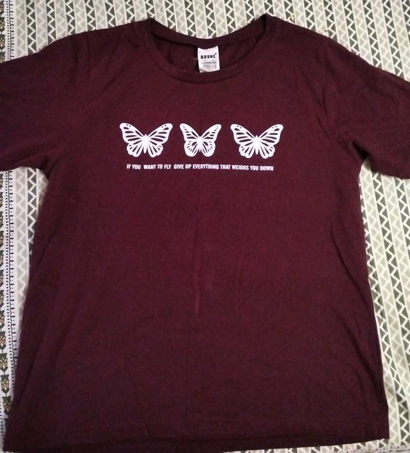 Soft Cute Maroon Butterfly Graphic Tee🦋