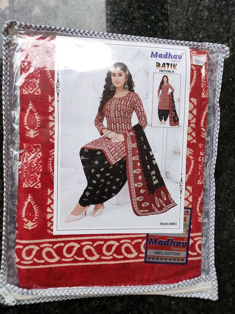 Madhay Batik Patiyala Material.