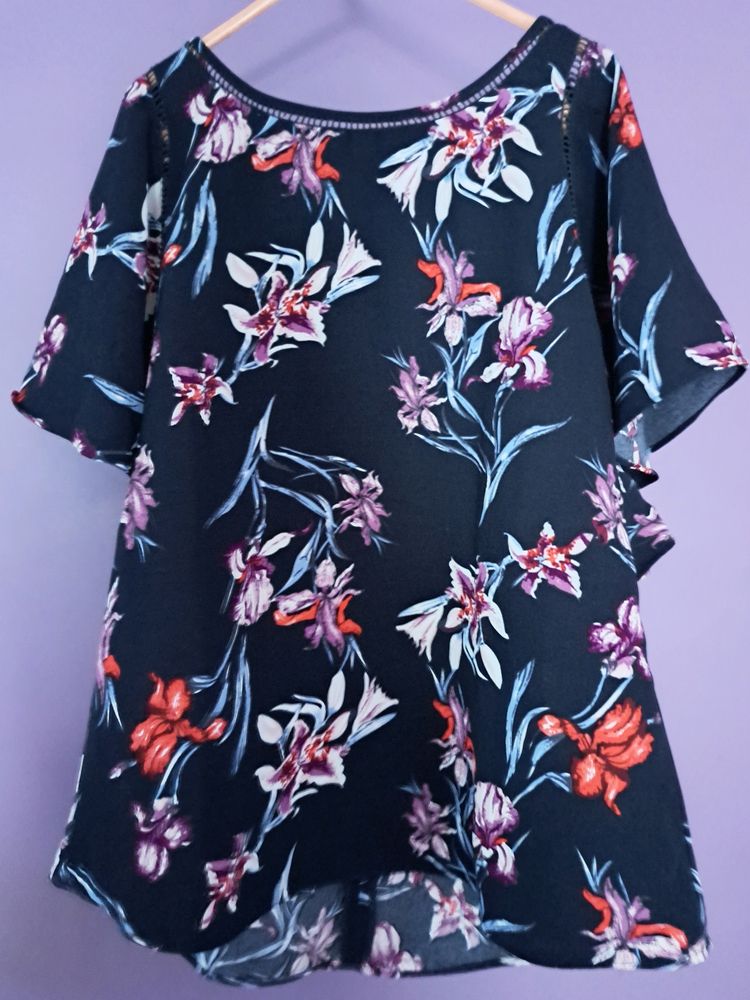 Floral Printed Top(Canadian Specialty Brand: Cleo Petities), Size: M/L