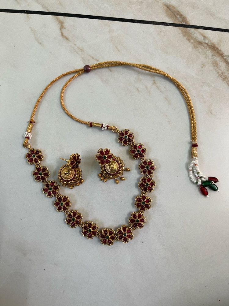 Necklace &amp; Earring Set