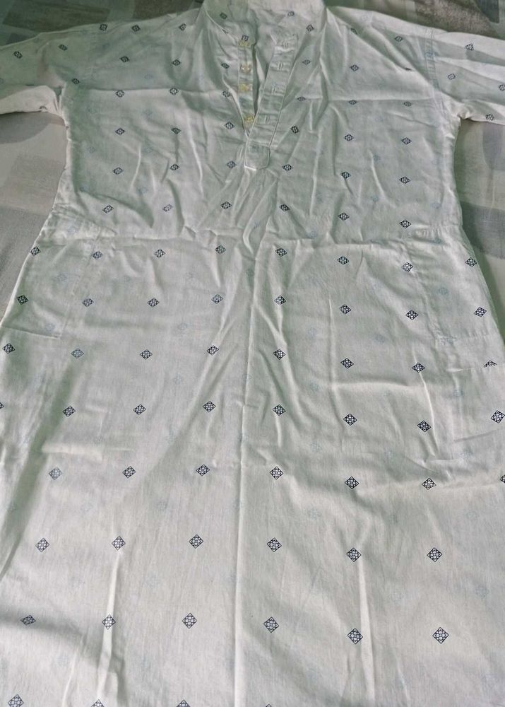 Men&#39;s White Patterned Kurta