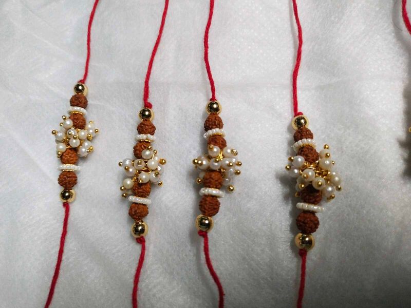 5 Rakhi