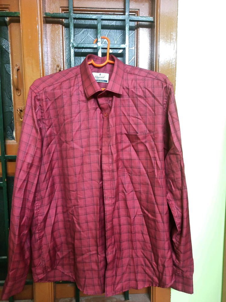 1 time used Regent Corporate Shirt L size ( The Perfect shirt for men) need Ironing only it wil look 100 %l new