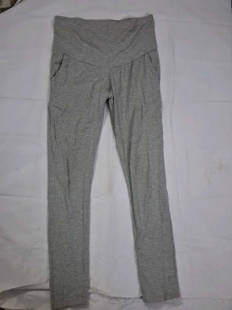 Grey Maternity Pants.Black haven&#39;t use