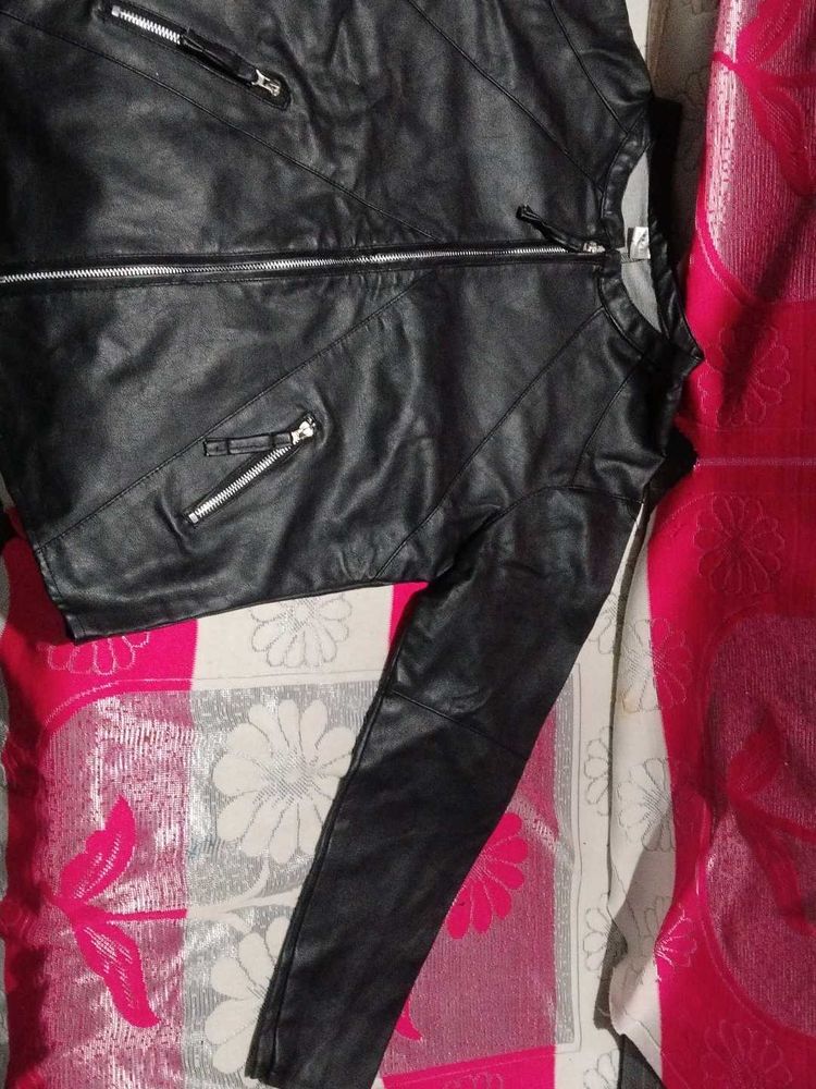 Chic Black Faux Leather Jacket