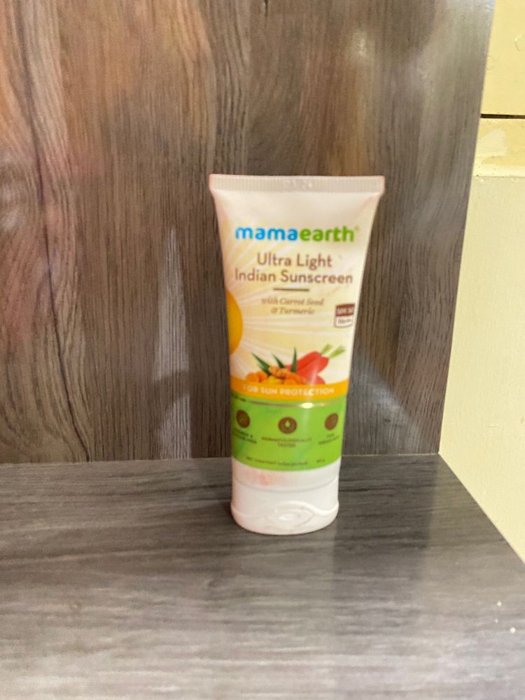 🔥🔥MAMAEARTH ULTRA LIGHT INDIAN SUNSCREEN SPF50 PA+++(80g)🔥🔥🔥