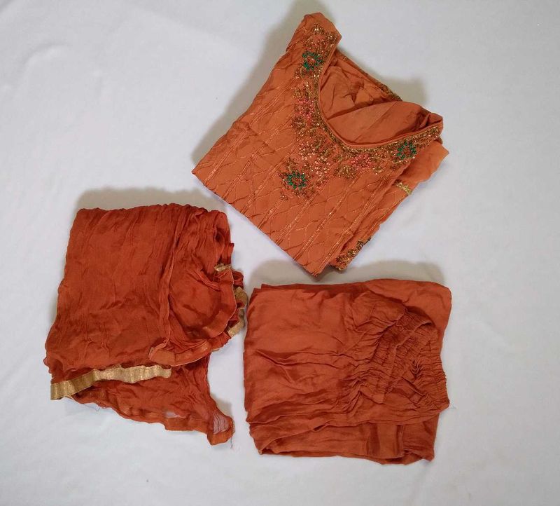 SUIT SET