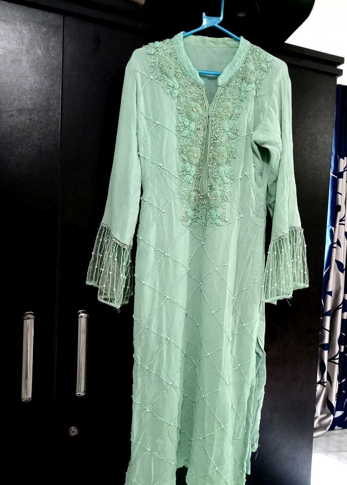 Elegant Green Embroidered Kurta set