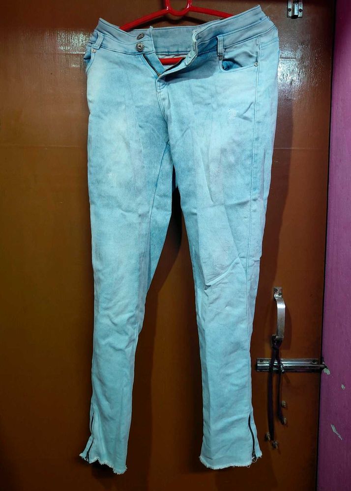 Light Wash Denim Jeans