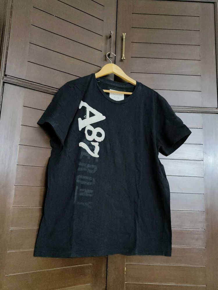 Aeropostale Men Black Regular Fit Cotton Tshirt
